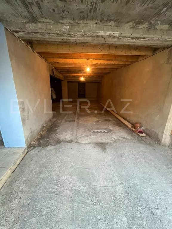 Satılır, həyət evi/villa