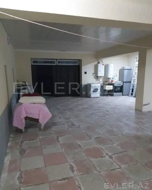 Satılır, həyət evi/villa