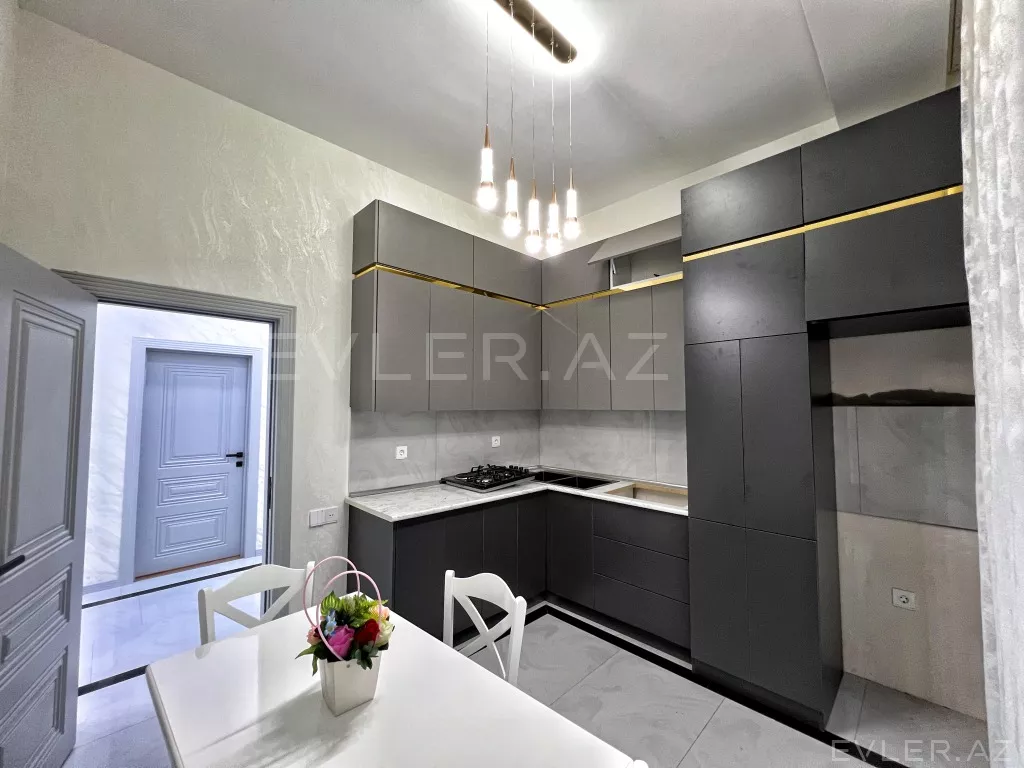 Satılır, həyət evi/villa