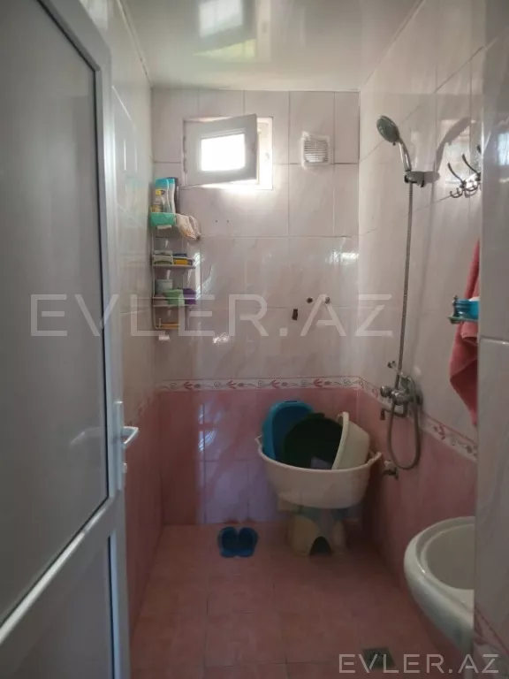Satılır, həyət evi/villa