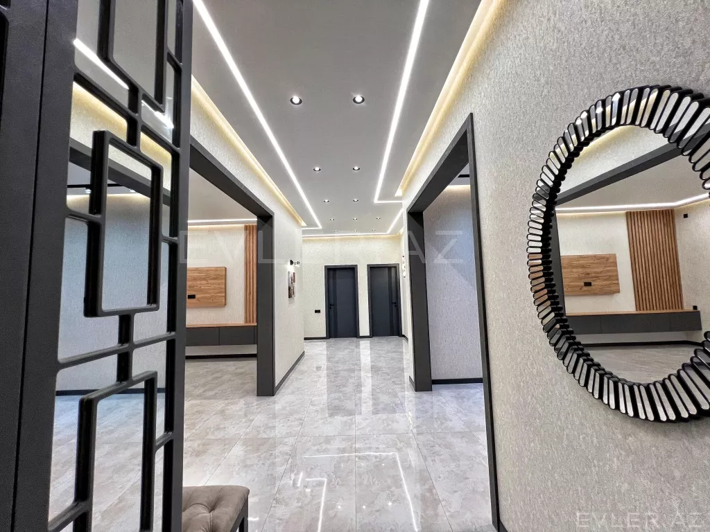 Satılır, həyət evi/villa
