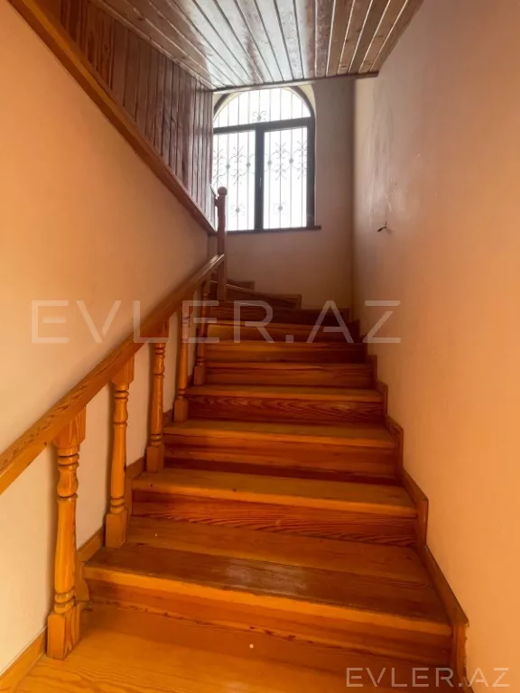 Satılır, həyət evi/villa