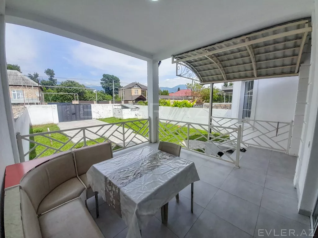 Satılır, həyət evi/villa