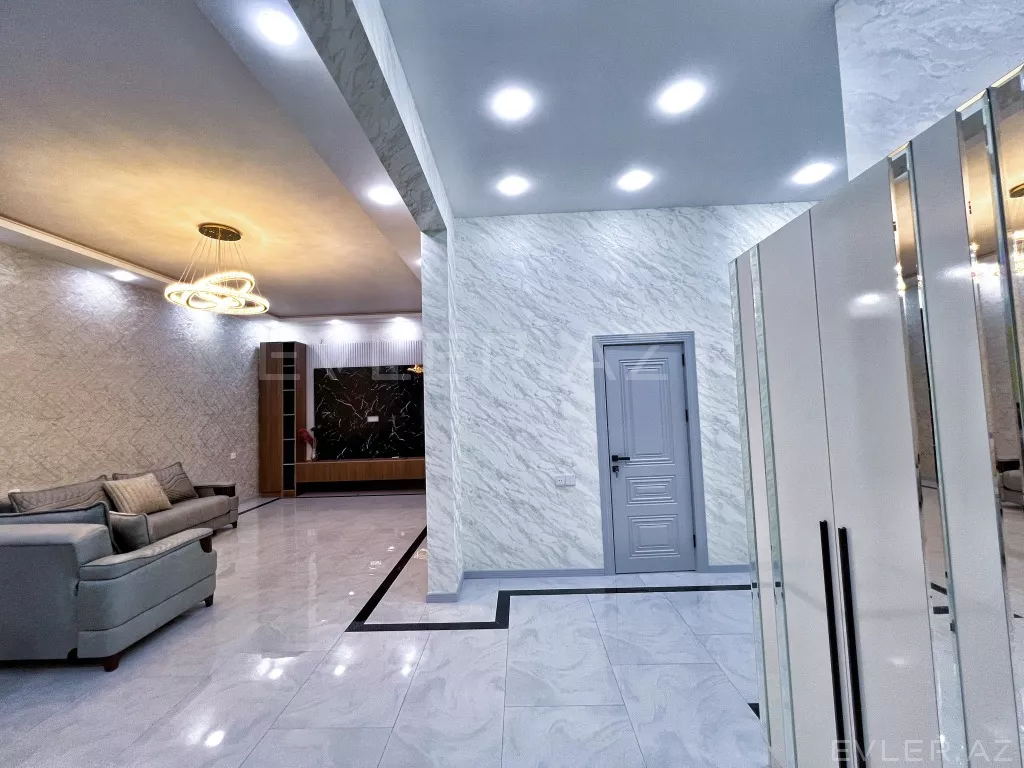 Satılır, həyət evi/villa
