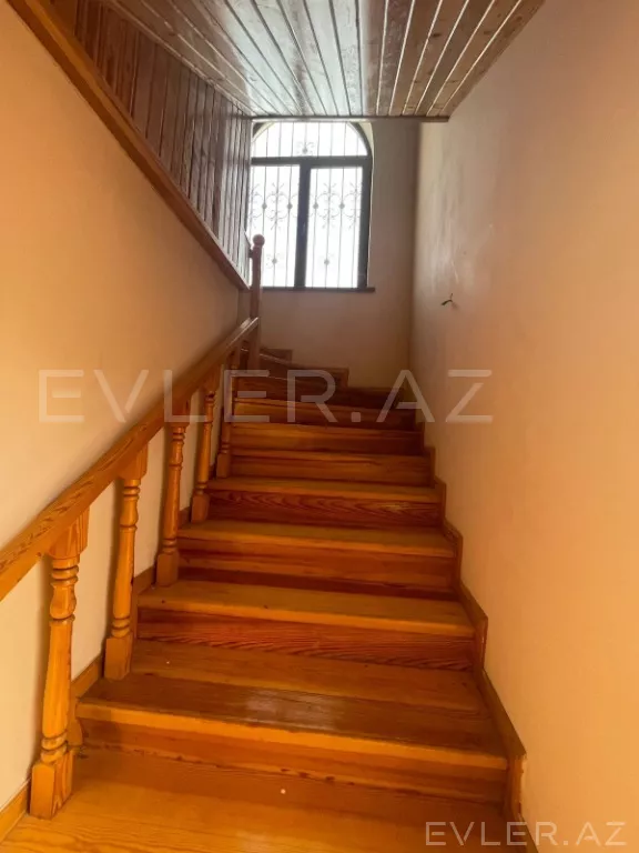 Satılır, həyət evi/villa