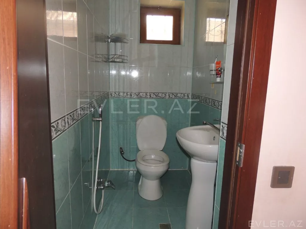 Satılır, həyət evi/villa