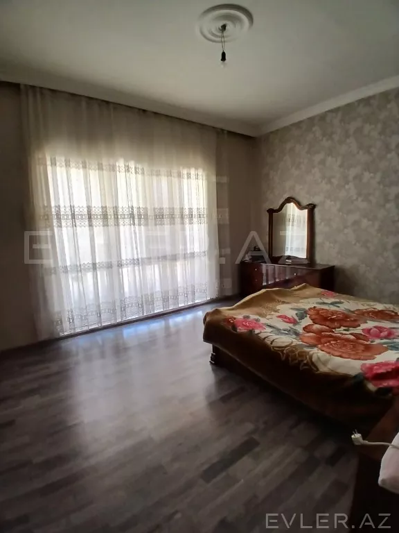 Satılır, həyət evi/villa