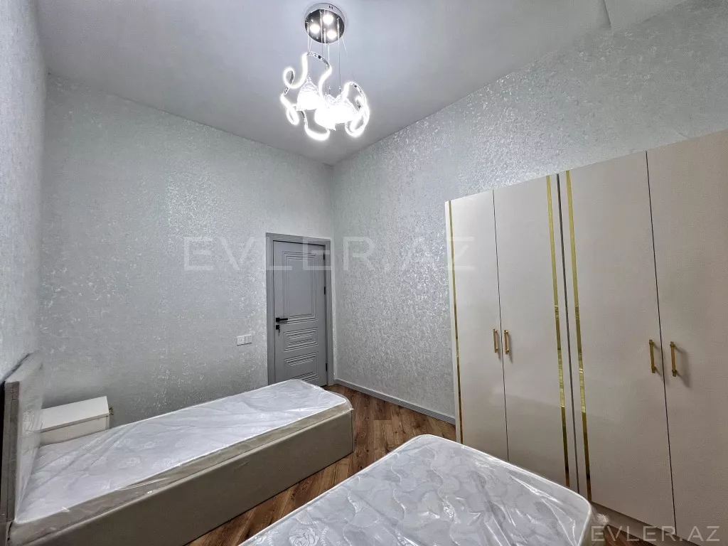 Satılır, həyət evi/villa
