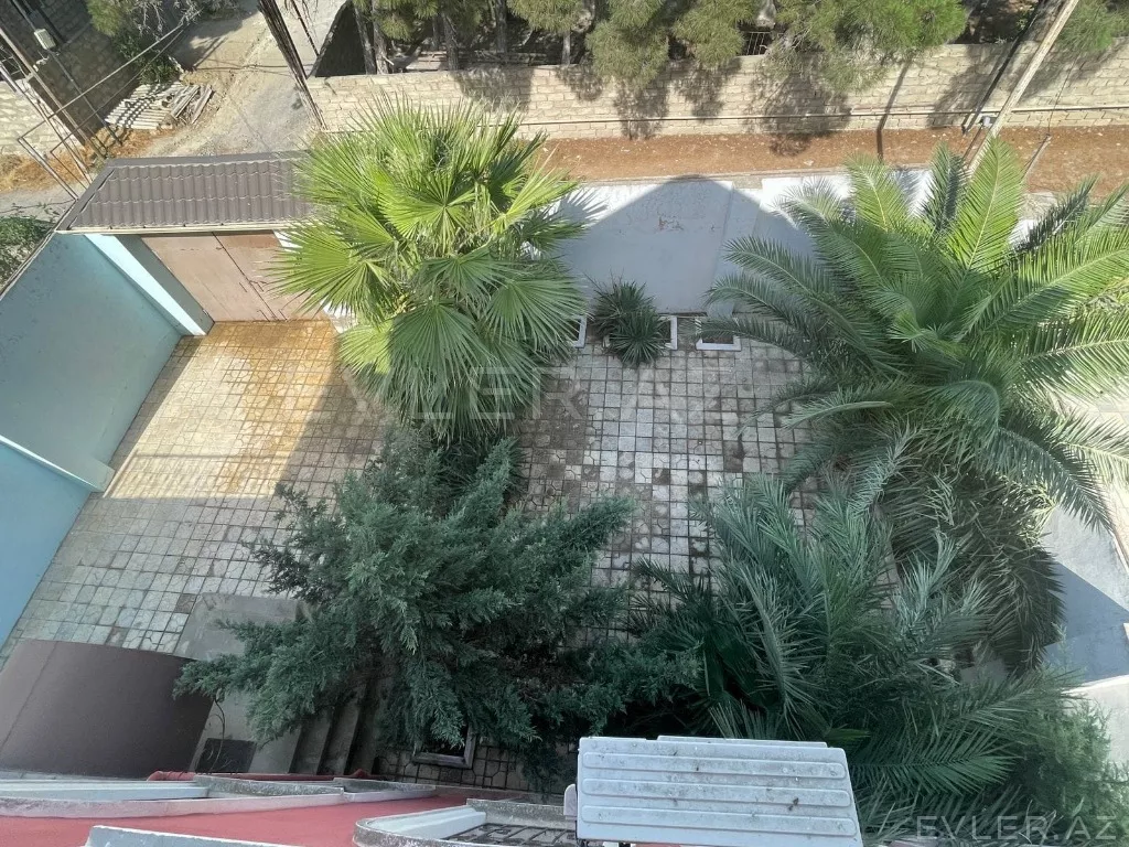 Satılır, həyət evi/villa