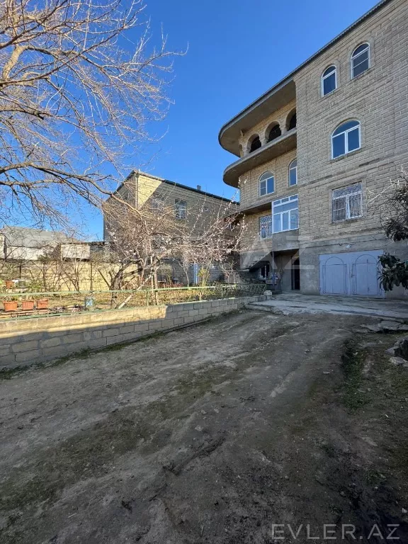 Satılır, həyət evi/villa