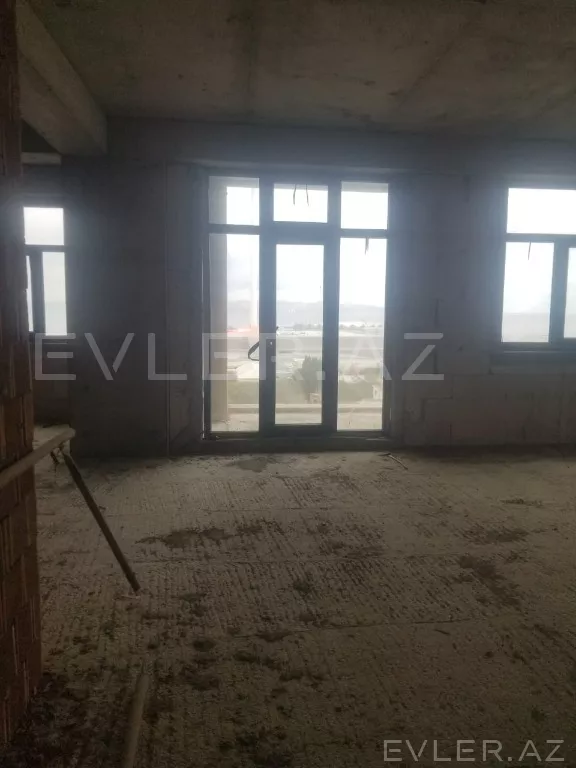 Satılır, yeni tikili