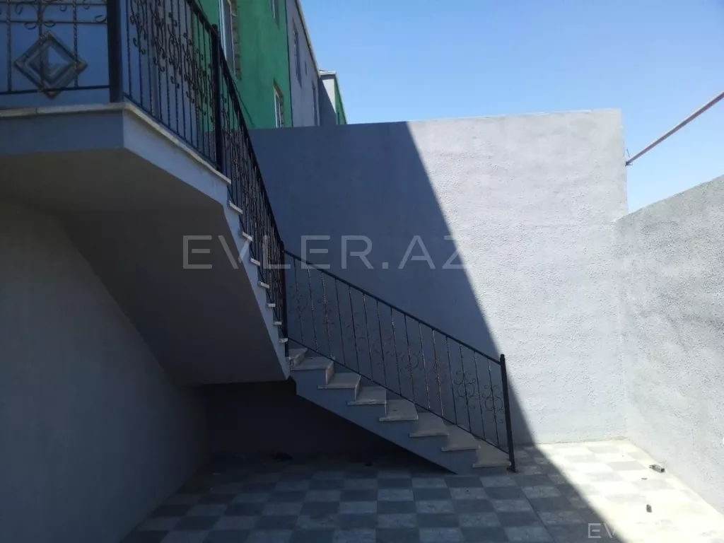 Satılır, həyət evi/villa