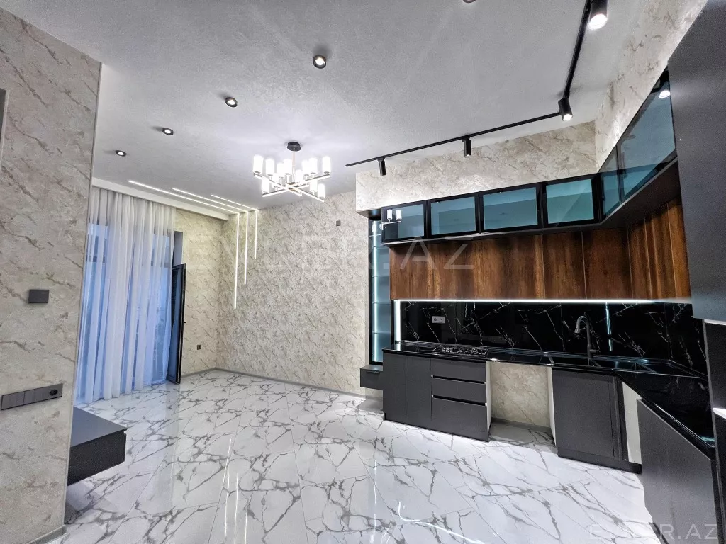 Satılır, həyət evi/villa
