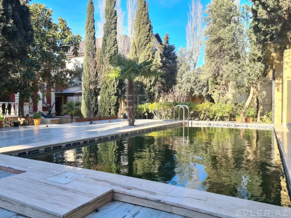 Satılır, həyət evi/villa