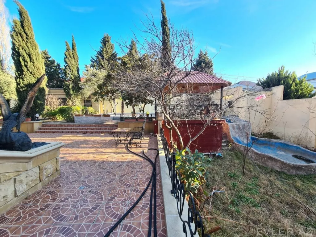 Satılır, həyət evi/villa
