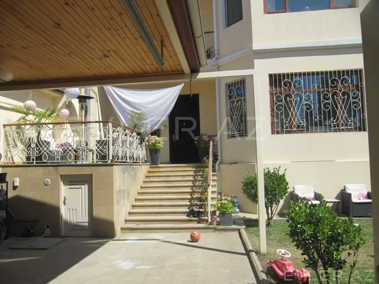 Satılır, həyət evi/villa
