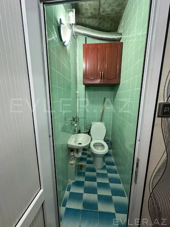 Satılır, köhnə tikili