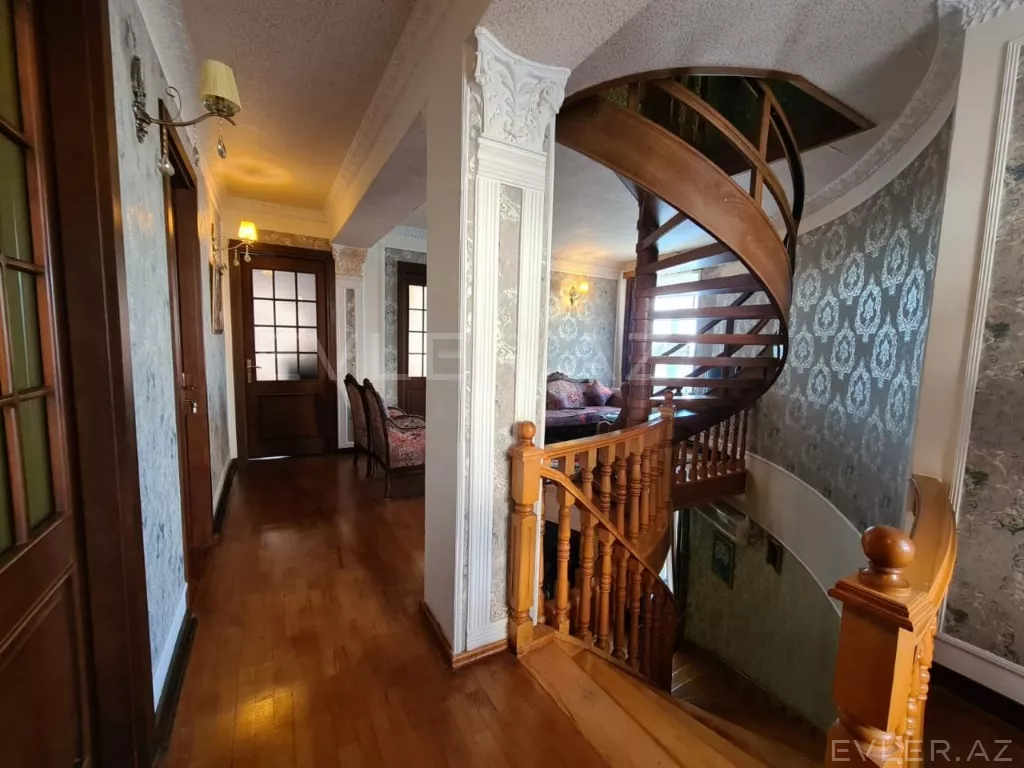 Satılır, həyət evi/villa