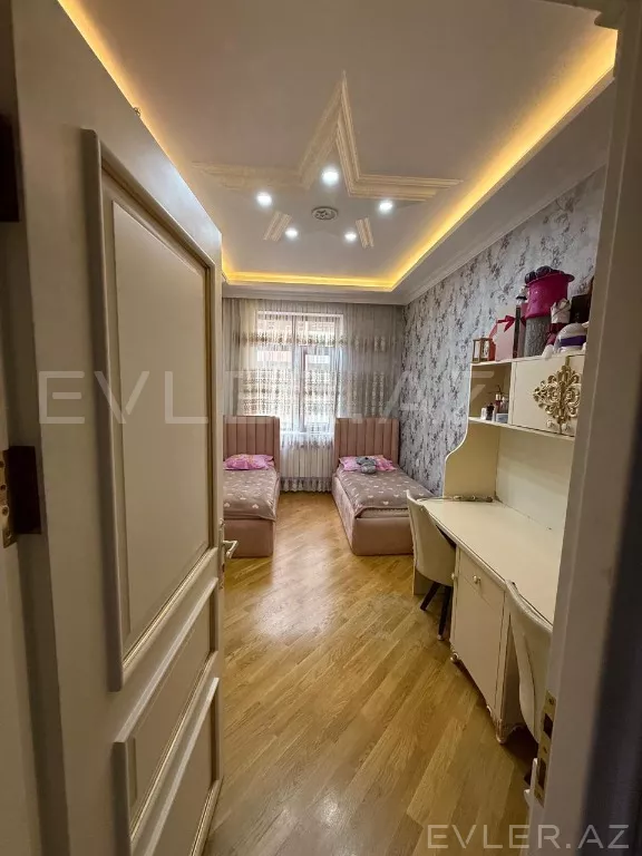Satılır, yeni tikili