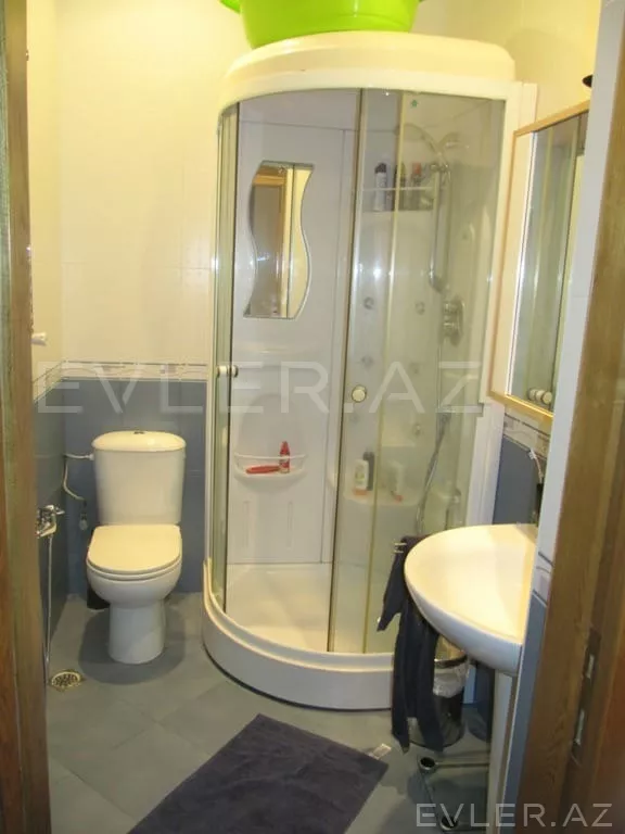 Satılır, həyət evi/villa