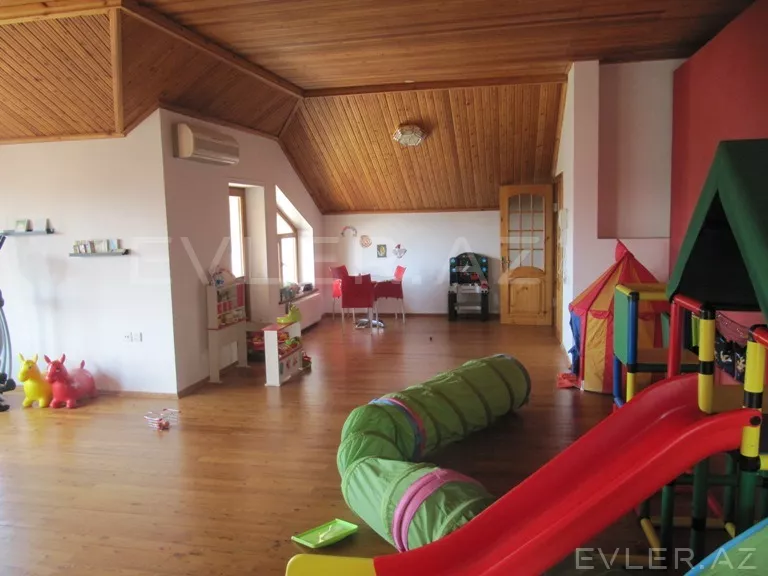 Satılır, həyət evi/villa