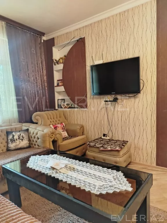 Satılır, həyət evi/villa