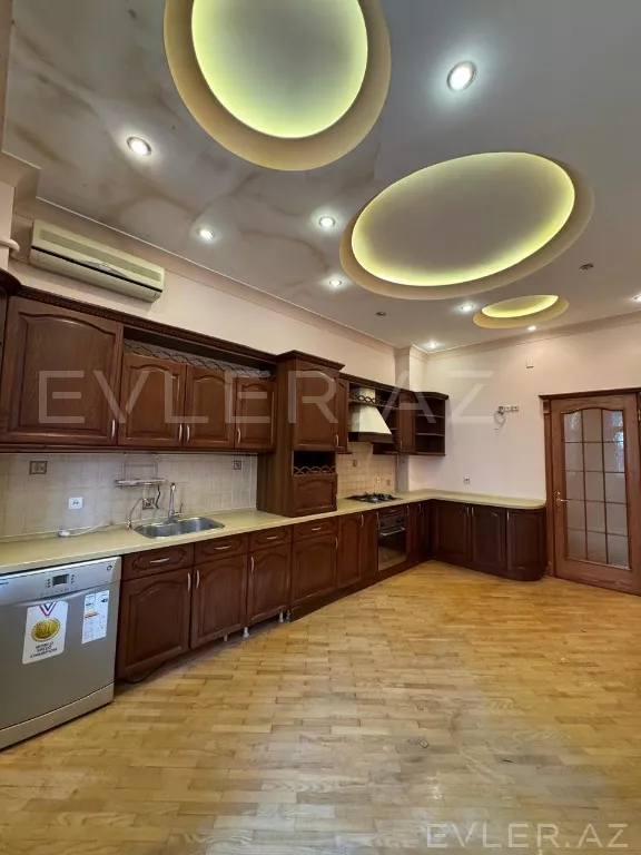 Satılır, yeni tikili