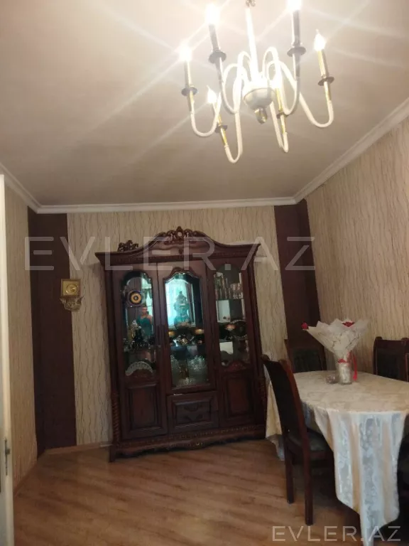 Satılır, həyət evi/villa