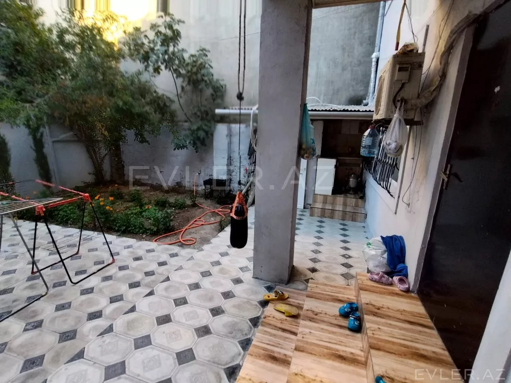 Satılır, həyət evi/villa