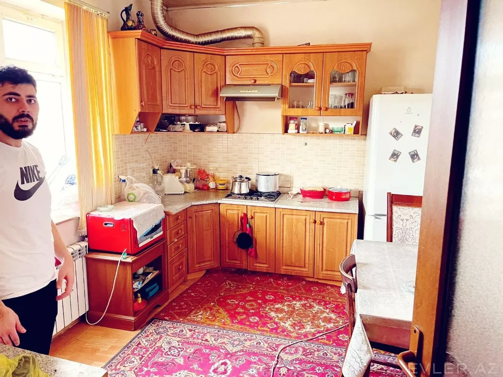 Satılır, həyət evi/villa