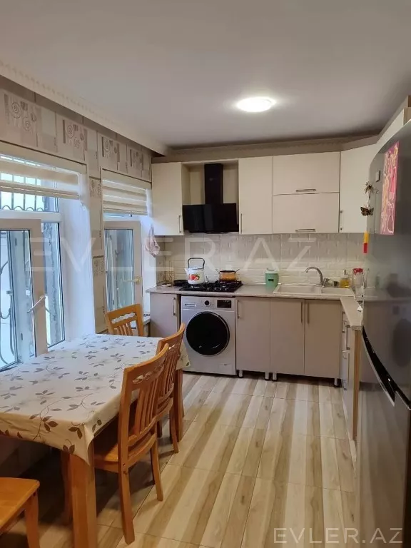 Satılır, həyət evi/villa