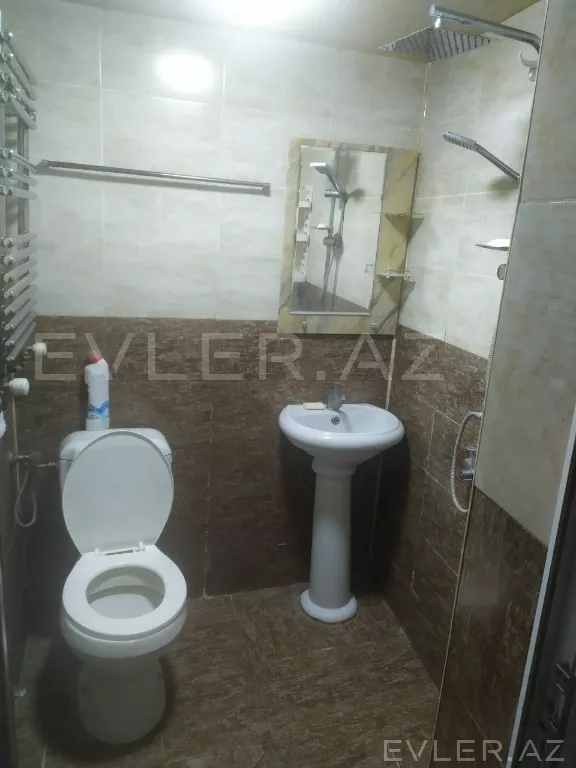 Satılır, həyət evi/villa