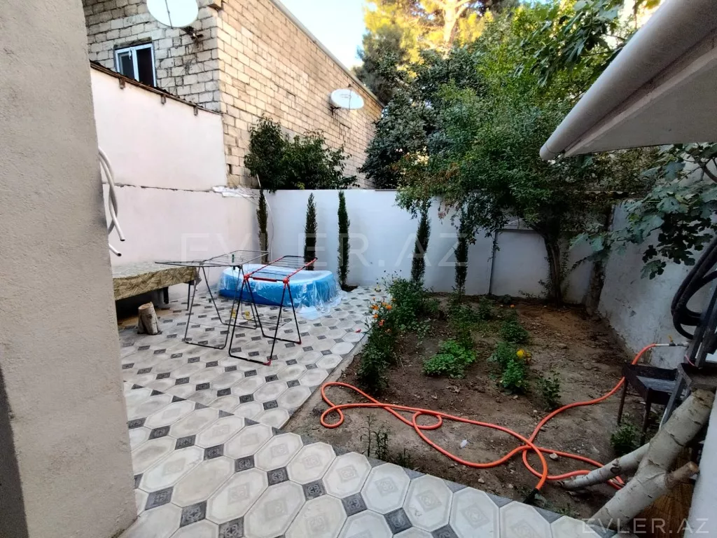 Satılır, həyət evi/villa