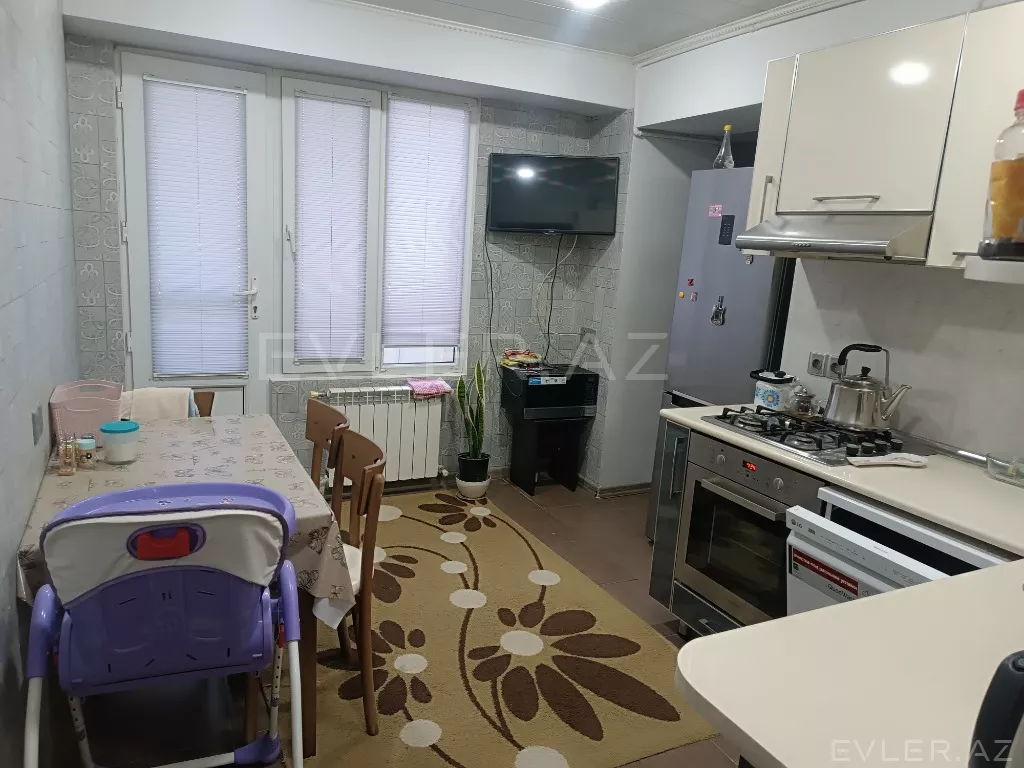 Satılır, yeni tikili