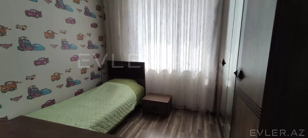 Satılır, köhnə tikili