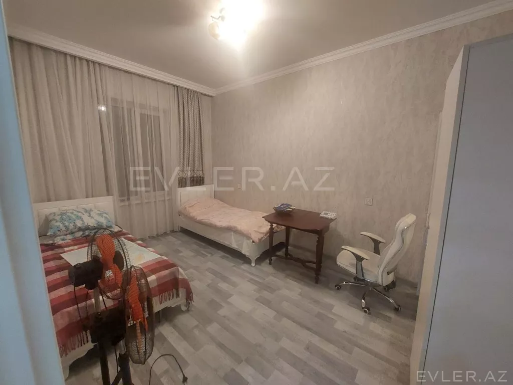 Satılır, həyət evi/villa
