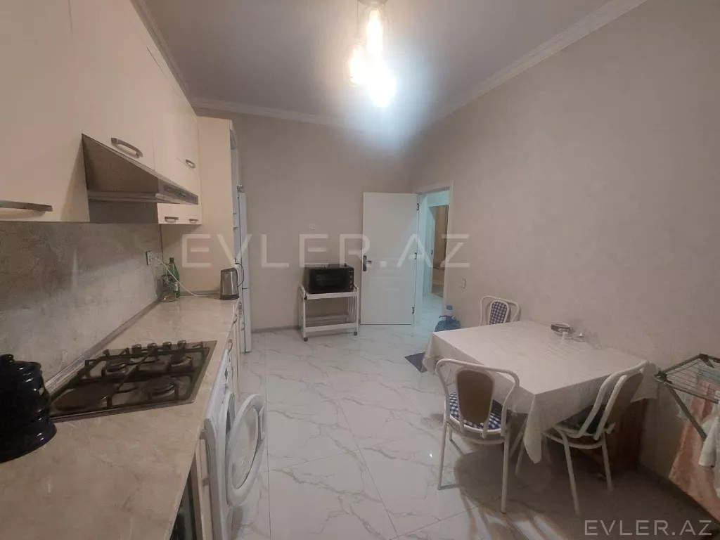 Satılır, həyət evi/villa