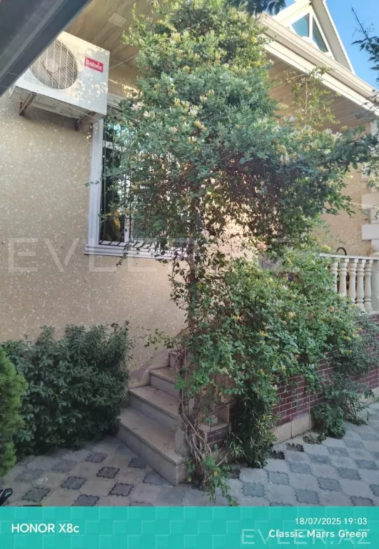 Satılır, həyət evi/villa