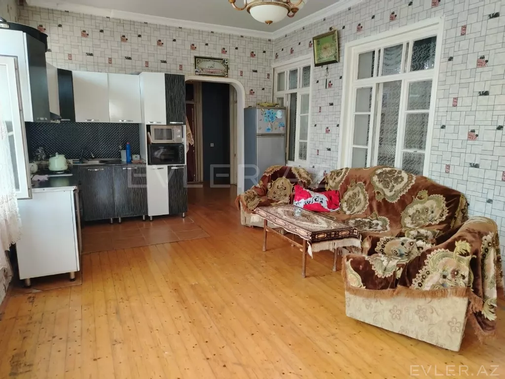 Satılır, həyət evi/villa