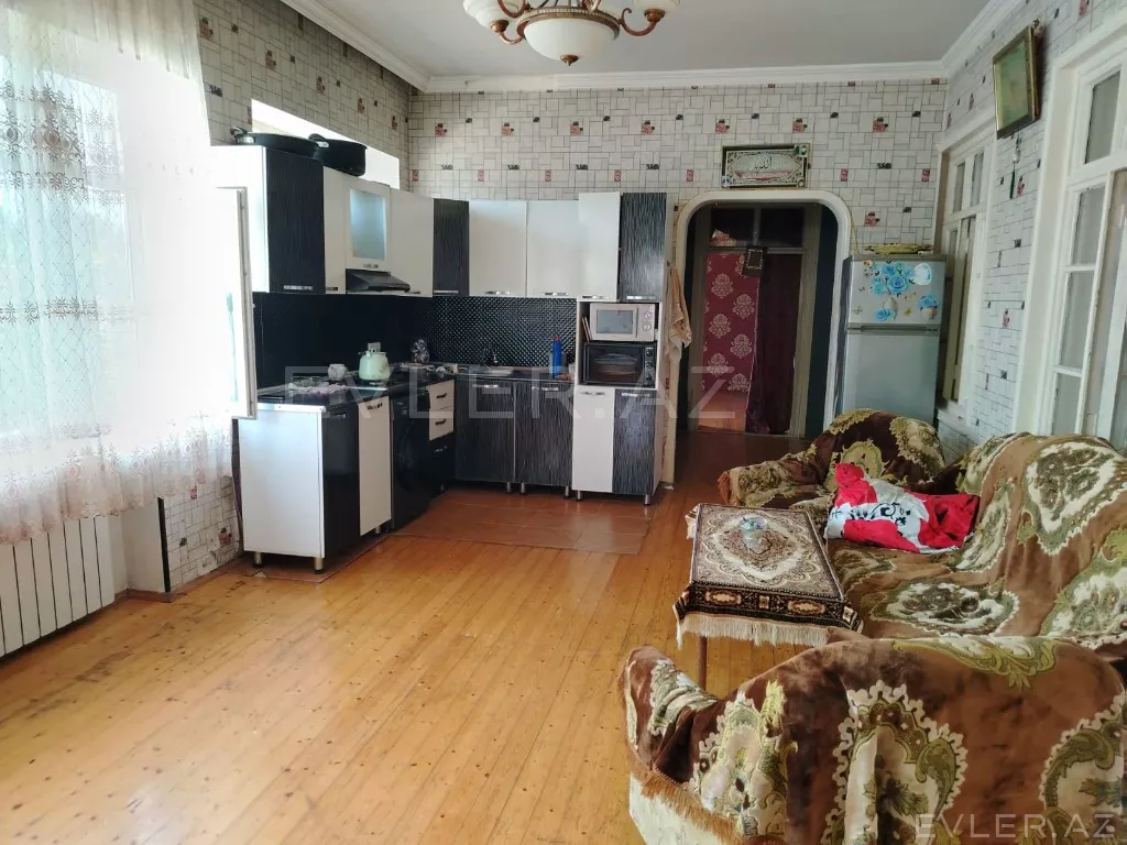 Satılır, həyət evi/villa