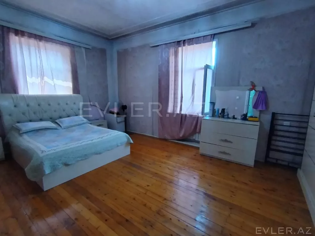 Satılır, həyət evi/villa