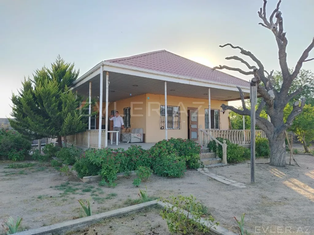 Satılır, həyət evi/villa