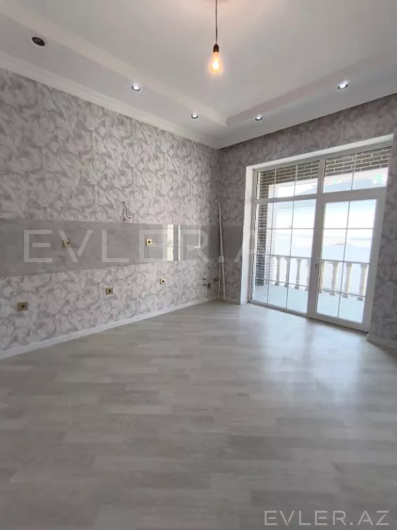 Satılır, həyət evi/villa