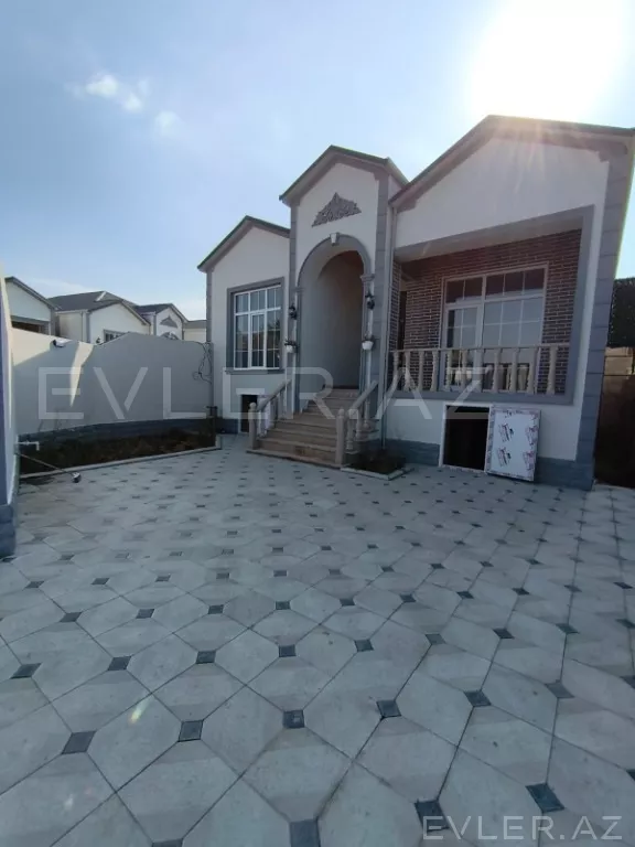 Satılır, həyət evi/villa