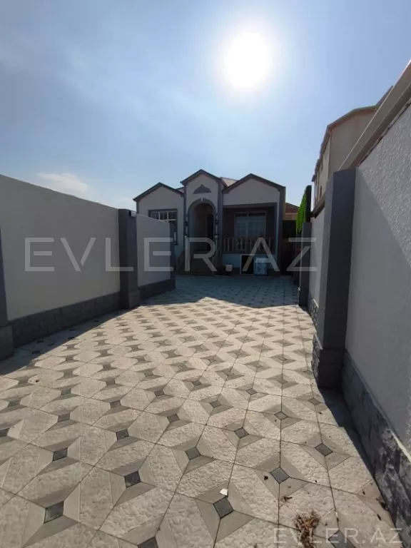 Satılır, həyət evi/villa