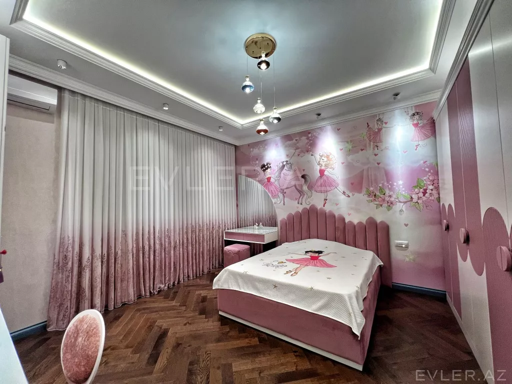 Satılır, həyət evi/villa