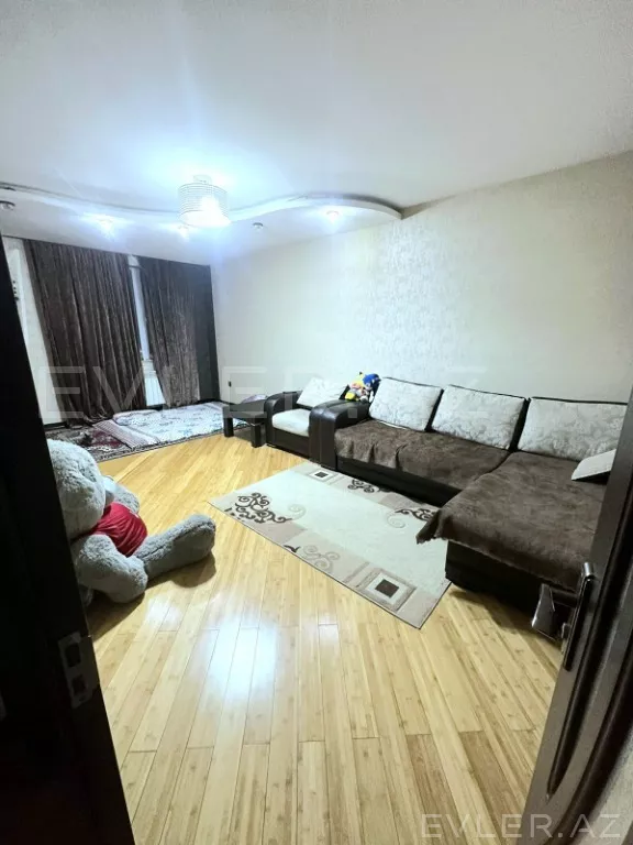 Satılır, yeni tikili