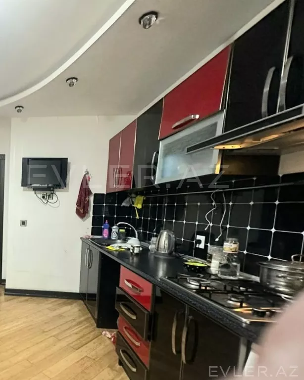 Satılır, yeni tikili