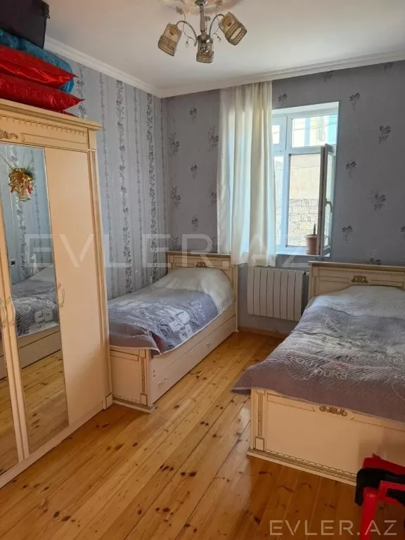Satılır, həyət evi/villa