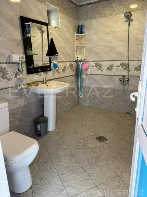 Satılır, həyət evi/villa